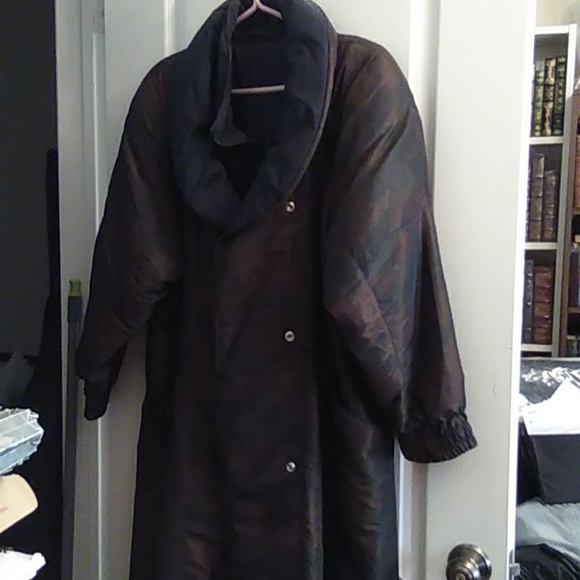 Full length winter coat, 50 inches long Ladies size 13-14 - Picture 16 of 16